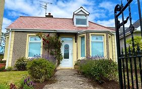 Rose Cottage: Delightful 4 bedroom detached home